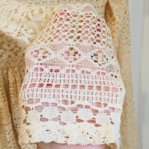 ALTAR'D STATE Cream Lace Long Sleeve Skater Dress MEDIUM Stretch Scoop - Picture 2 of 9